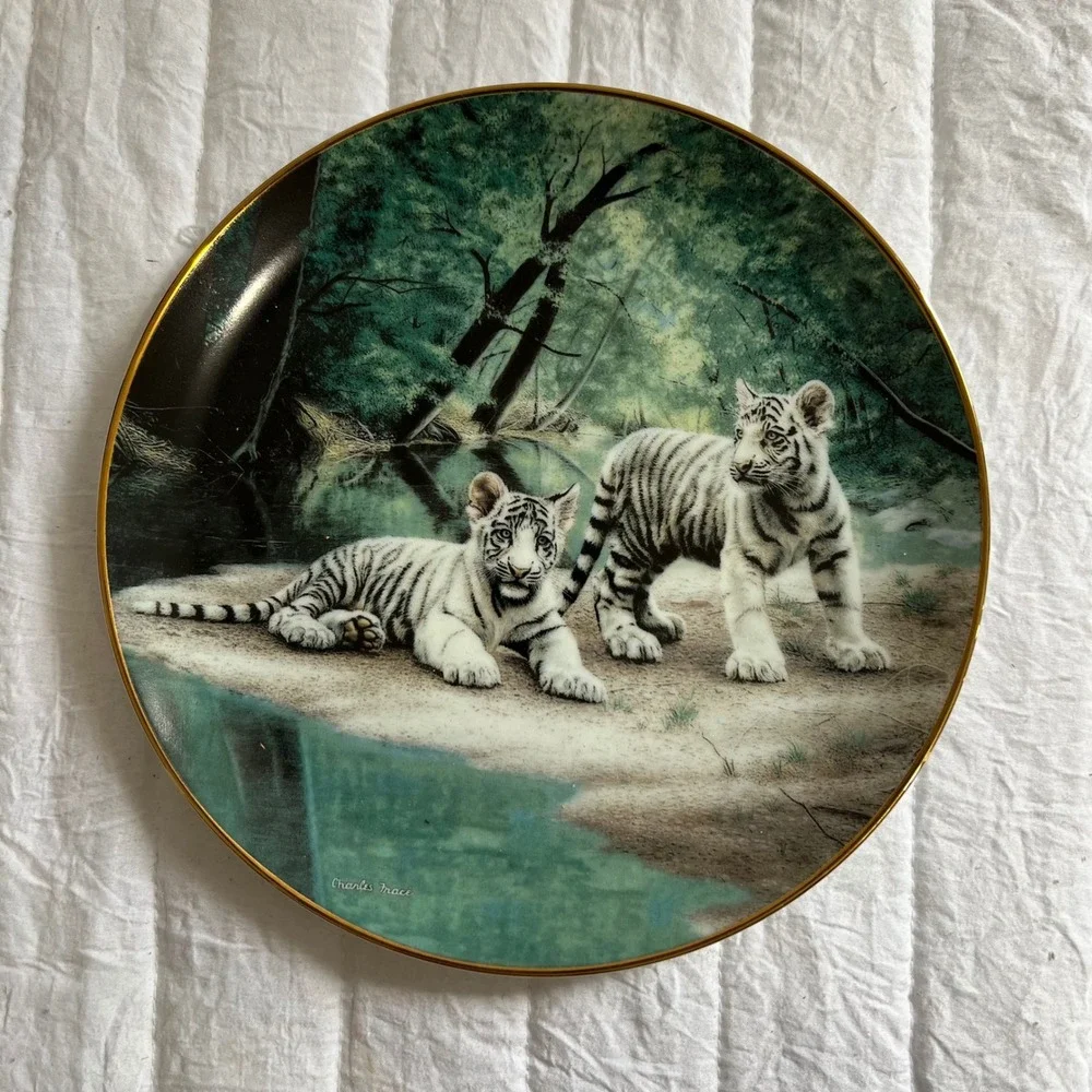 W. S. George Charles Frace Partners White Tiger Cubs Collector Plate 1991 8.5in